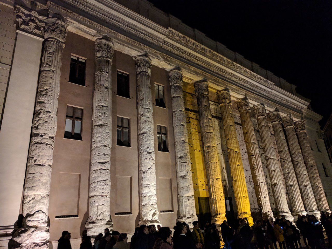 958. Via dei Bergamaschi, 43, 00186 Roma RM, Italia | Italia 2018 | © LucianoFantuzzi.com, 2020